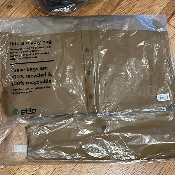 Stio Men's Light Brown Shirt Jacket - Picture 13 of 16